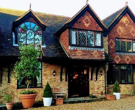 Tudor Place Bed & Breakfast Уинерш Екстериор снимка