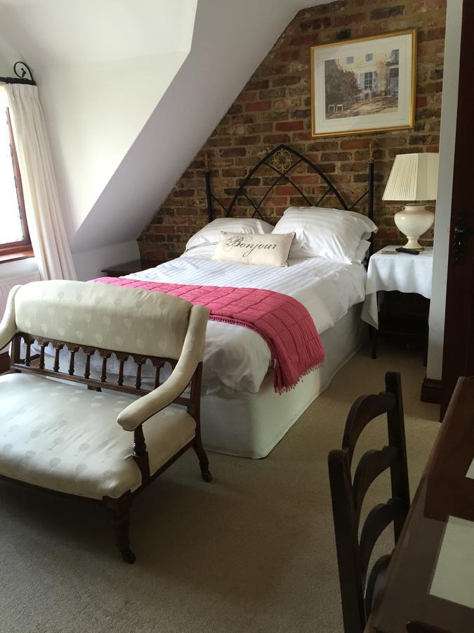 Tudor Place Bed & Breakfast Уинерш Екстериор снимка