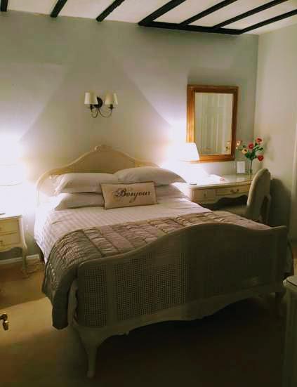 Tudor Place Bed & Breakfast Уинерш Екстериор снимка